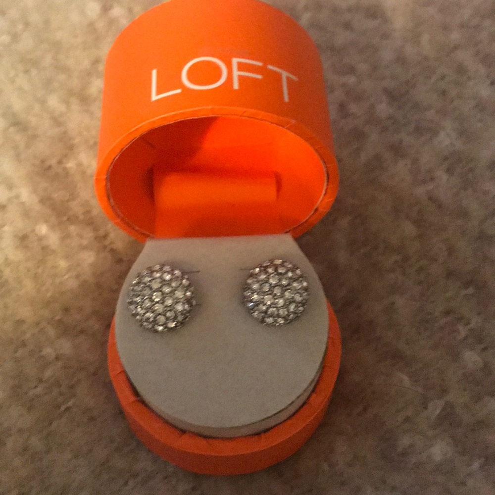 Loft earrings new